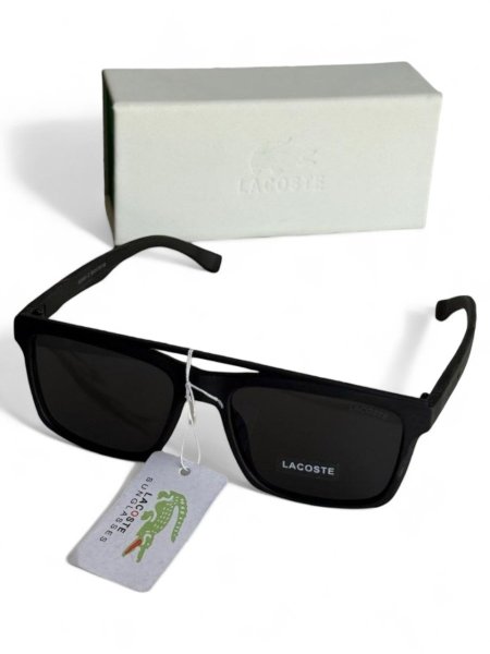 لاكوست رجالي