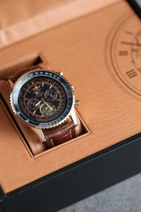 ساعة رجالي Breitling
