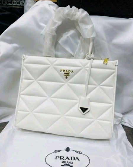 حقيبة برادا ستاتي