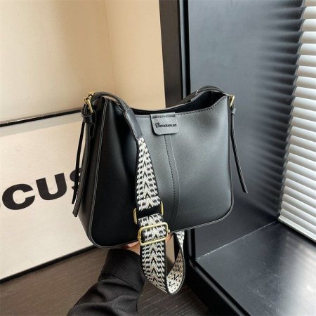 حقيبة يد ستاتي