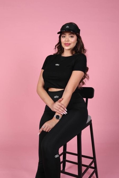 طقم نسائي رياضي